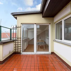  Apartament Stylisch In Vienna's 18th District