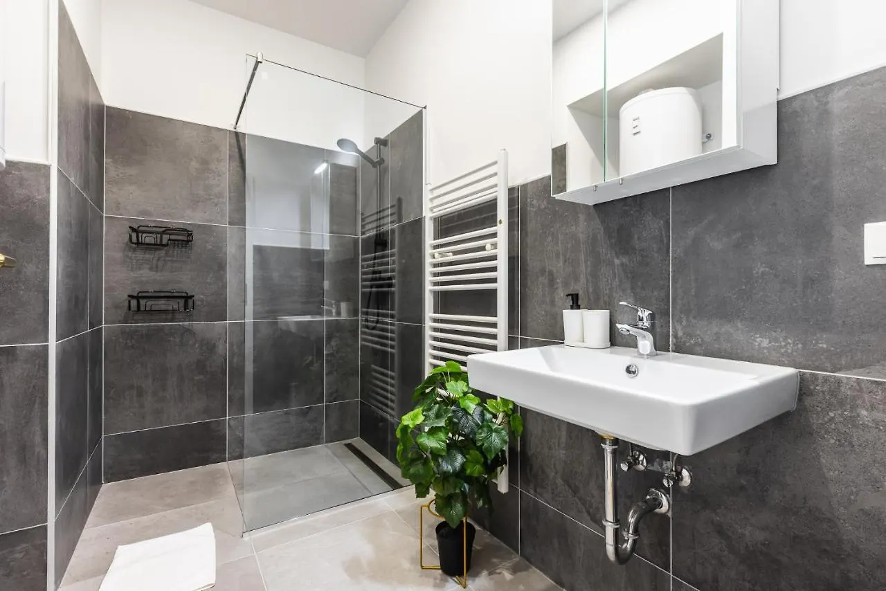 Classy And Elegant Apartments In A Calm Area Wiedeń