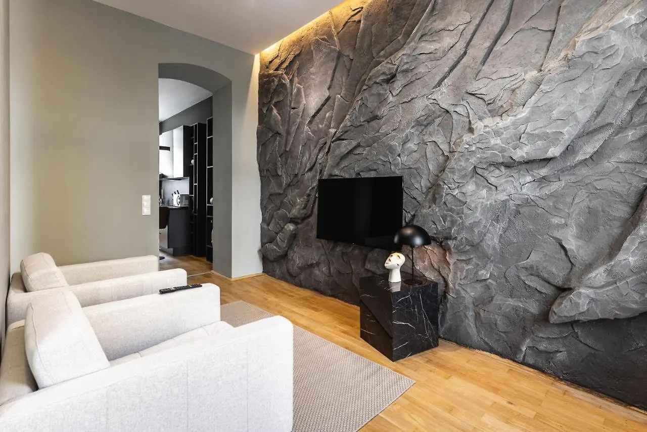 Classy And Elegant Apartments In A Calm Area Vienna